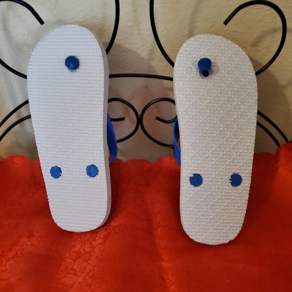 Sandals - Picture 3 of 4